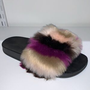 COLORFUL FUR SLIDES